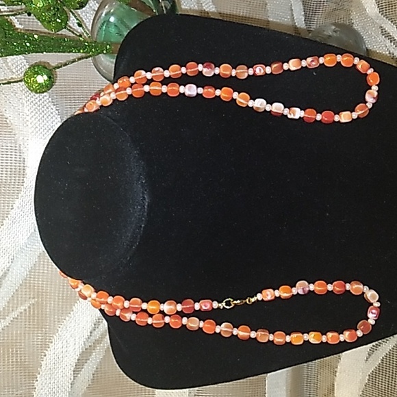 AMAZING 30 Inch Orange Agate Beaded Necklace - Picture 7 of 9